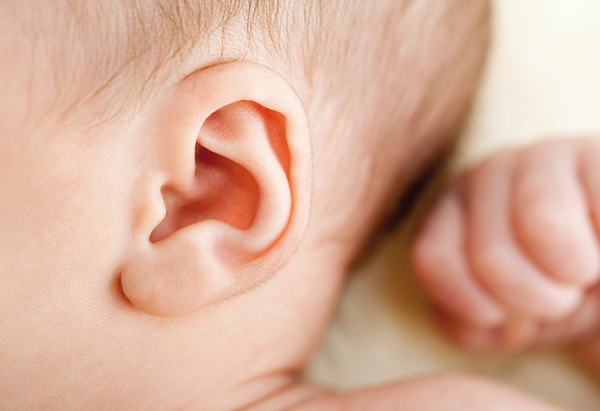 Viêm tai giữa ứ dịch ở trẻ là bệnh có thể gây biến chứng