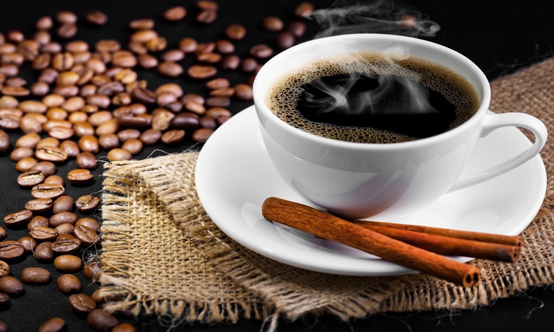 Không nên sử dụng Cafe và các đồ uống chứa cafein vào buổi sáng